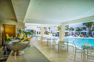 Lounge/Sports Bar